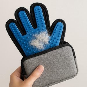 Travel-Friendly Pet Hair Glove – Compact & Mess-Free Cleaning